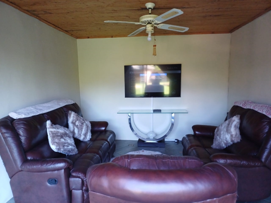 4 Bedroom Property for Sale in Heilbron Free State